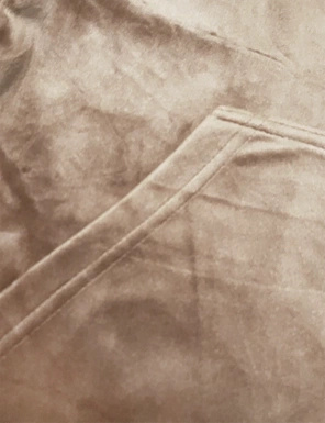 Beżowy welurowy gładki dres damski z kapturem