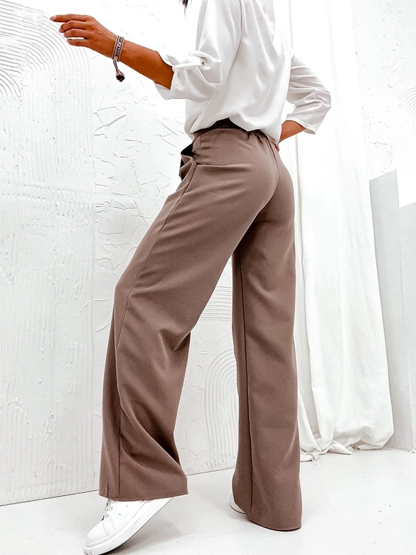 Brązowe eleganckie luźne spodnie damskie