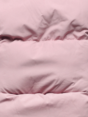 Pudrowy puchowy ciepły bezrękawnik na suwak ze stójką kamizelka