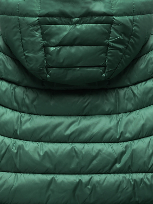 Ciemnozielona zimowa kurtka pikowana z kapturem z długimi ściągaczami zapinana na suwak