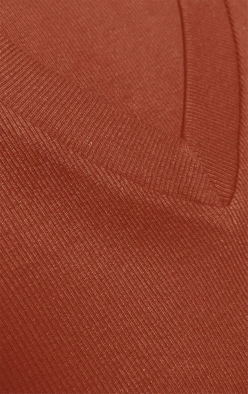 Pomarańczowa, klasyczna wyszczuplająca, prążkowana sukienka, basic elegance z rękawem 3/4