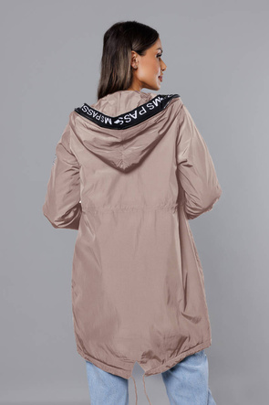 Beżowa kurtka z kapturem z lamówką