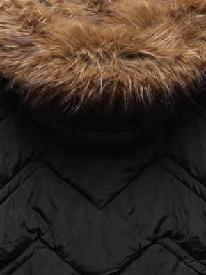 Czarna cudowna pikowana damska kurtka zimowa futro