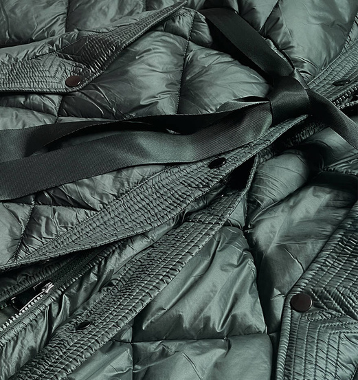 Zielona długa pikowana puchowa kurtka płaszczyk z kapturem