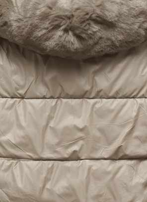 Beżowa damska lekka pikowana kurtka z futrzanym kołnierzem