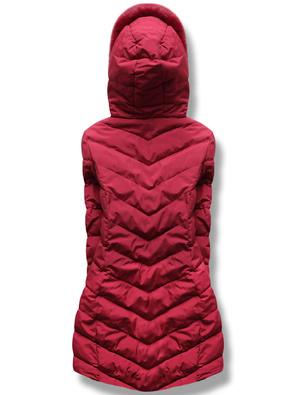 Bordowa długa wyszczuplająca pikowana kurtka w jodełkę z kapturem