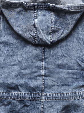 Niebieska kapitalna jeansowa kurtka przejściowa narzutka płaszcz na guziki z kapturem i troczkami