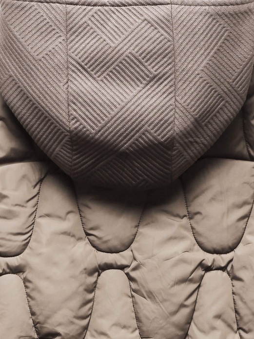 Beżowa zimowa kurtka damska ze ślicznym kapturem netmoda