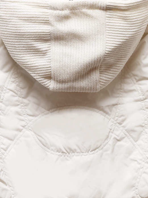 Ecru kapitalna przejściowa bomberka kurtka damska z kapturem