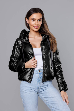 Czarna błyszcząca kurtka przejściowa na suwak