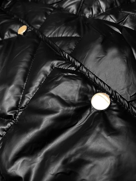 Czarna śliczna modna pikowana kurtka płaszcz damski z paskiem