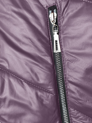 Wrzosowa pikowana kurtka z kwiecistym kapturem PLUS SIZE