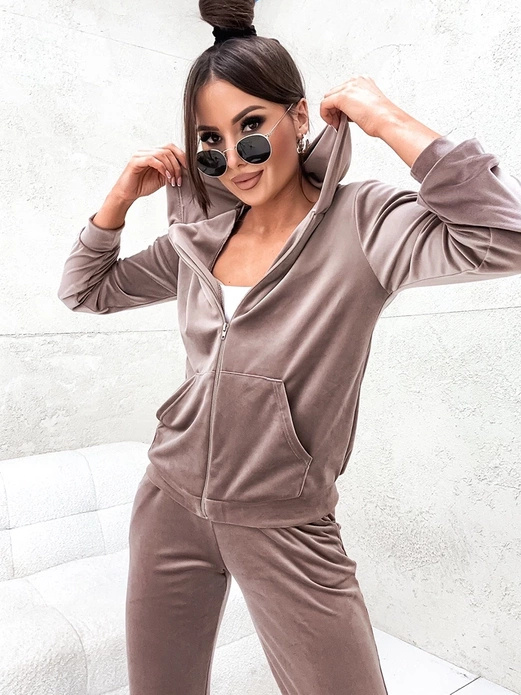 Cappuccino welurowy dres gładki komplet z szerokimi spodniami