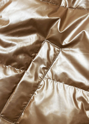 Beżowa zimowa krótka kurtka z kapturem