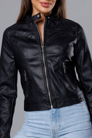 Czarna kurtka ekoskóra ramoneska wyszczuplający krój