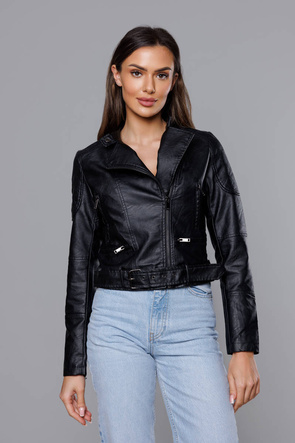 Czarna kurtka ekoskóra ramoneska z paskiem zapinana na skos