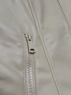 Jasnobeżowa fenomenalna damska kurtka skórzana stójka