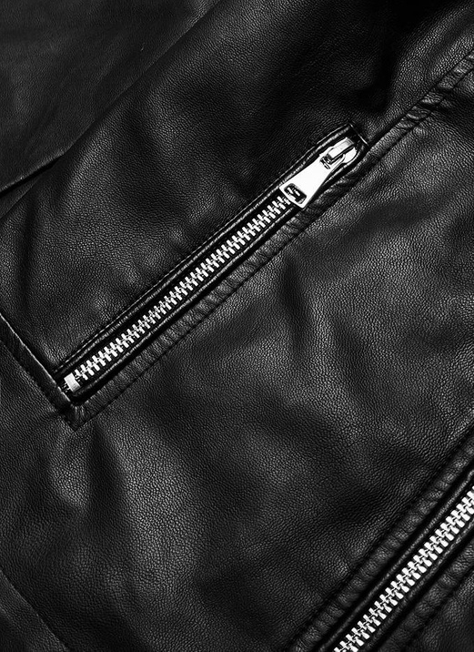 Czarna gładka kurtka ekoskóra ramoneska zapinana na suwak