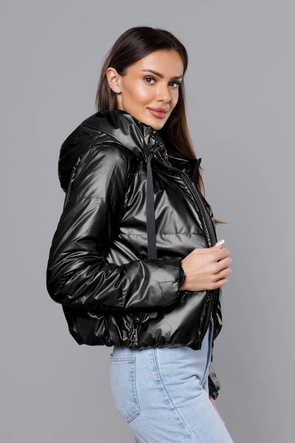 Czarna błyszcząca kurtka przejściowa na suwak