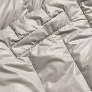 Beżowa damska kurtka zimowa pikowana w jodełkę