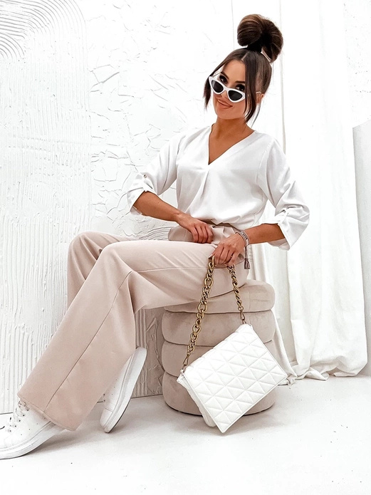 Beżowe eleganckie luźne spodnie damskie