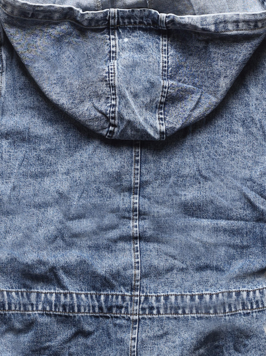 Niebieska kapitalna jeansowa kurtka przejściowa narzutka płaszcz na guziki z kapturem i troczkami