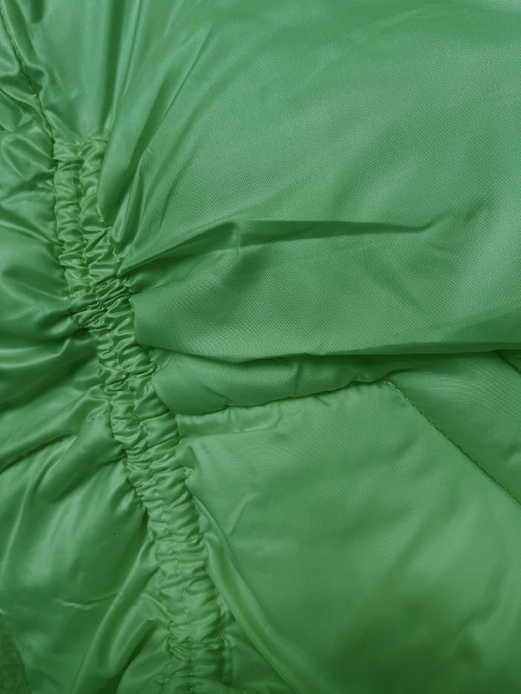 Zielona damska krótka kurtka z motywem w kratę