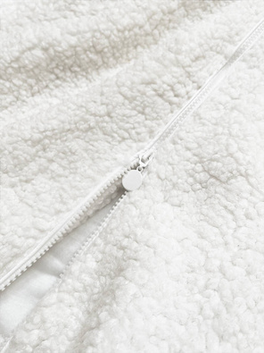 Biała zimowa kurteczka z kapturem baranek