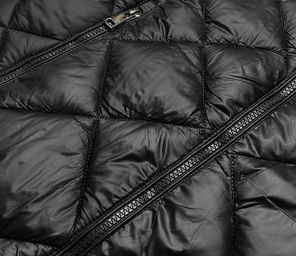 Czarna długa pikowana damska kurtka płaszcz z kapturem