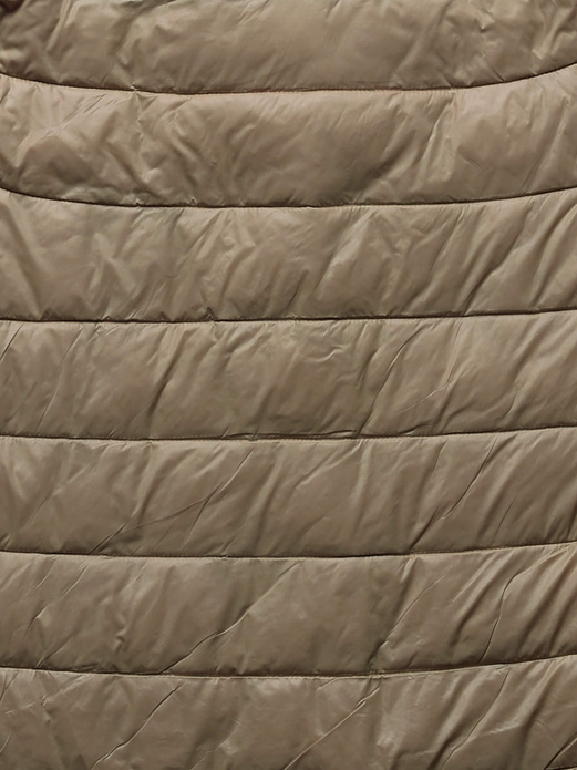 Brązowa trapezowa pikowana wiosenna kurtka na zatrzaski