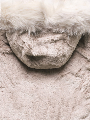 Biała dwustronna zimowa kurtka damska pikowana w karo