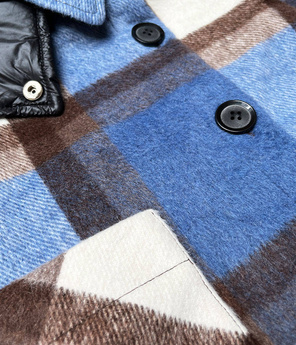 Niebieska biała brązowa kurtka oversize w kratkę na guziki