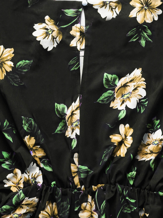 Czarna elegancka sukienka w żółte kwiaty z bufiastymi rękawami z gumką w talii