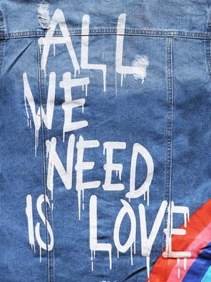 Jeansowa kolorowa fantastyczna damska kurtka