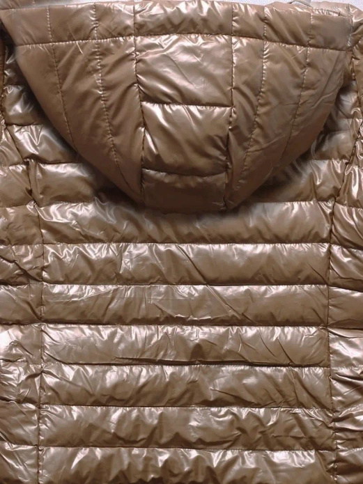 Beżowa pikowana przejściowa kurtka z kapturem