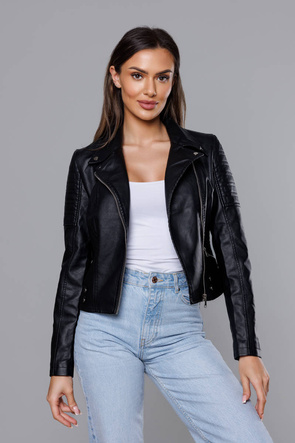 Czarna ekoskóra kurtka ramoneska zapinana na skos z klapami i ozdobnymi przeszyciami