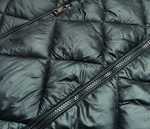 Zielona długa pikowana damska kurtka płaszcz z kapturem