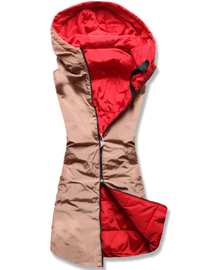 Czerwony pikowany bezrękawnik kamizelka z kapturem stójka