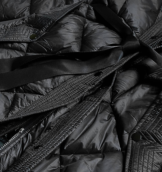 Czarna długa pikowana puchowa kurtka płaszczyk z kapturem