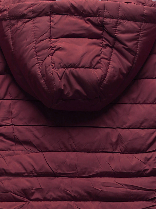 Burgundowa pikowana kurtka na z kapturem