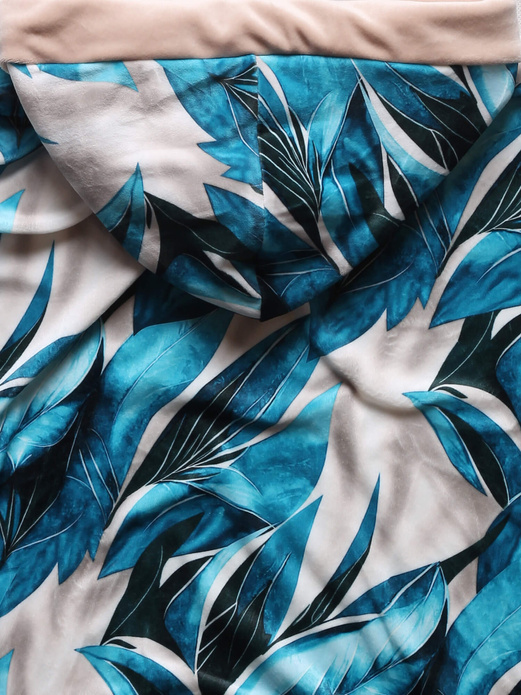 Beżowo niebieski welurowy damski dres komplet z motywem tropikalnym